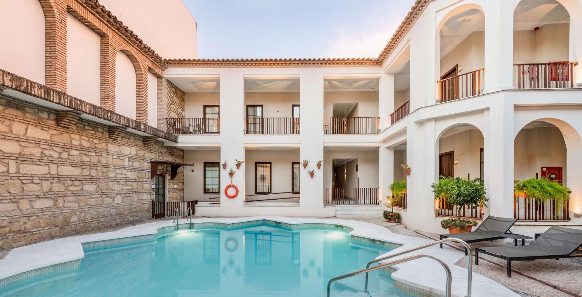 Nh Collection Amistad Cordoba Luaran gambar